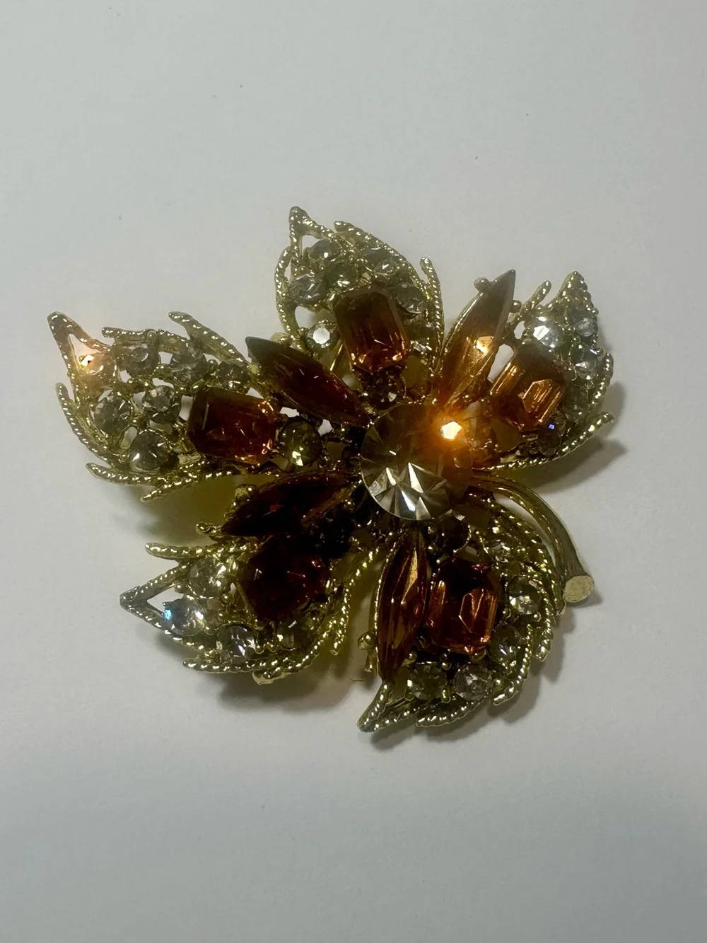 Vintage Amber & Topaz Rhinestone Maple Leaf Brooch Pin – Fall Autumn Statement